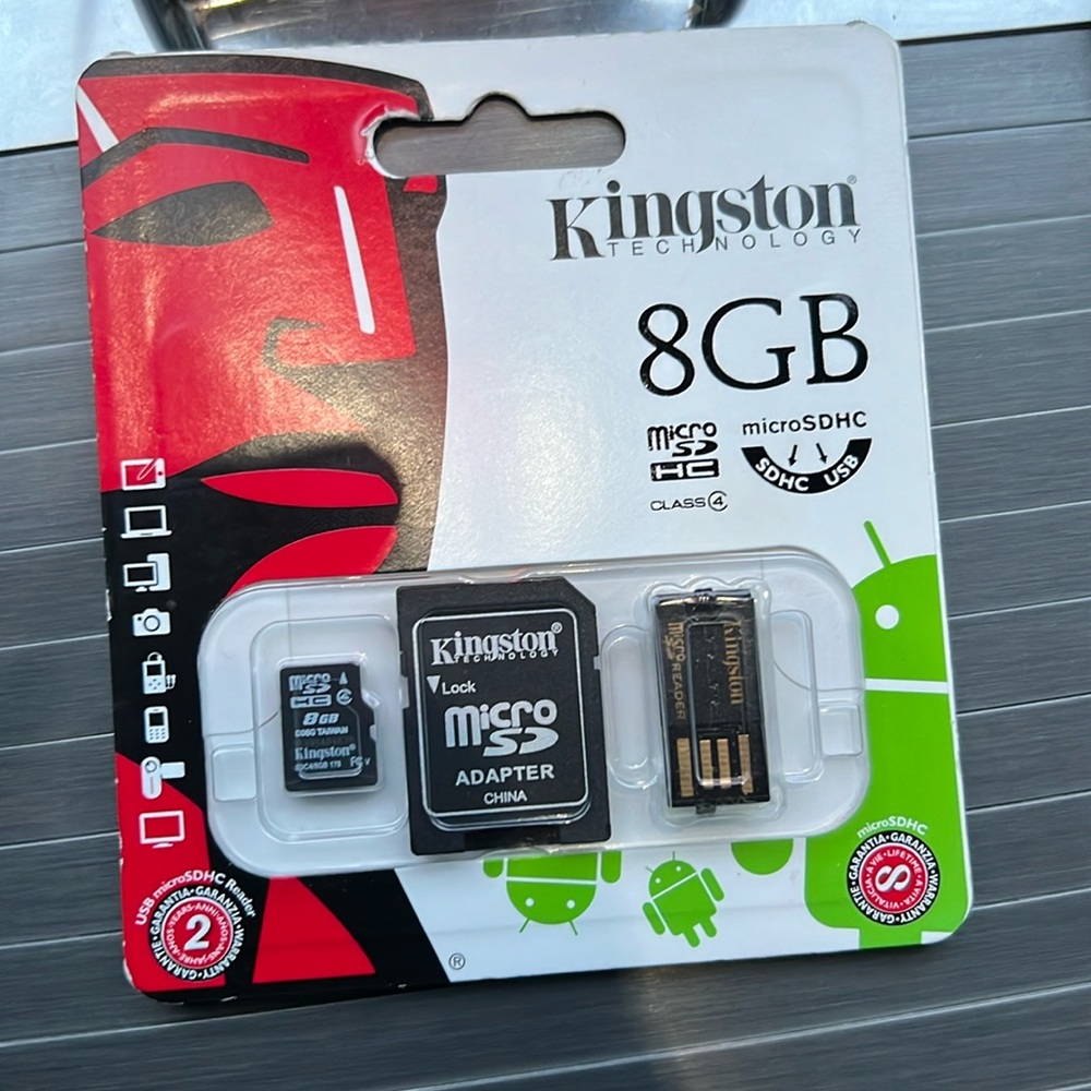 Kingston 8GB micro SD bundle brand new